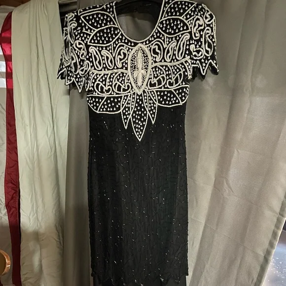 Black With Black And White Beads Mother Of The Bride Dress With Black Beaded Hem | Color: Black | Size: 8 | Katran007's Closet Black With Black And White Beads Mother Of The Bride Dress With Black Beaded Hem | Color: Black | Size: 8 | Katran007's Closet